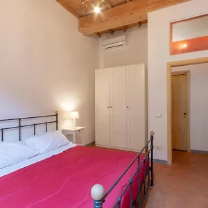 santagostino-apartments.it-tuscanyhotel.com/